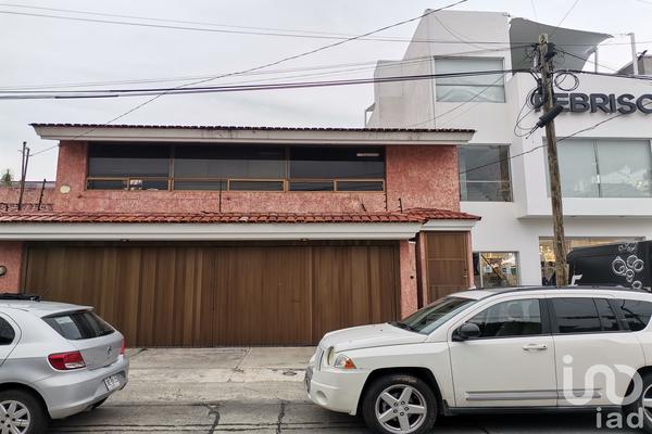 Foto de inmueble en Feliz Mendelson #5582, Col. La Estancia C.P. 45030, Zapopan
