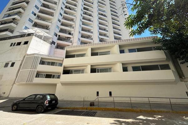 Foto de inmueble en FERNANDO SILICEO, Col. Costa Azul C.P. 39850, Acapulco de Juárez