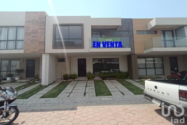Foto de inmueble en FERNANDO VALENZUELA #87, Col. San Lorenzo Chimalpa C.P. 56625, Chalco