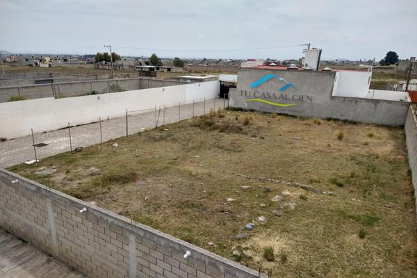 Foto de inmueble en Calle las piedras , Col. Cacalomacán Centro C.P. 50265, Toluca