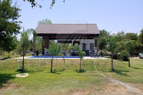 Foto de inmueble en  , Col. Fidel Velázquez C.P. 67480, Cadereyta Jiménez