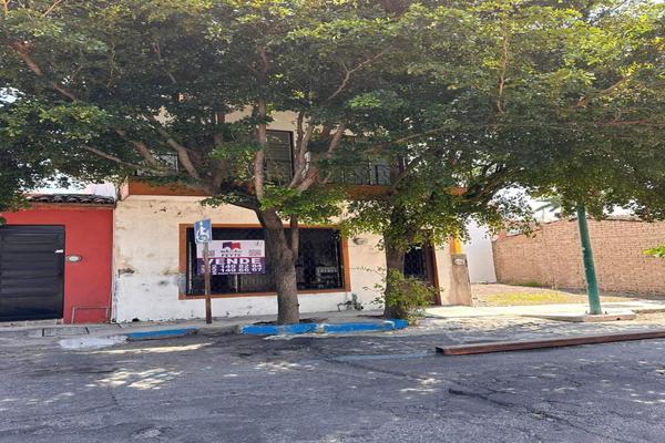 Foto de inmueble en Filomeno Medina, Col. Colima Centro C.P. 28000, Colima