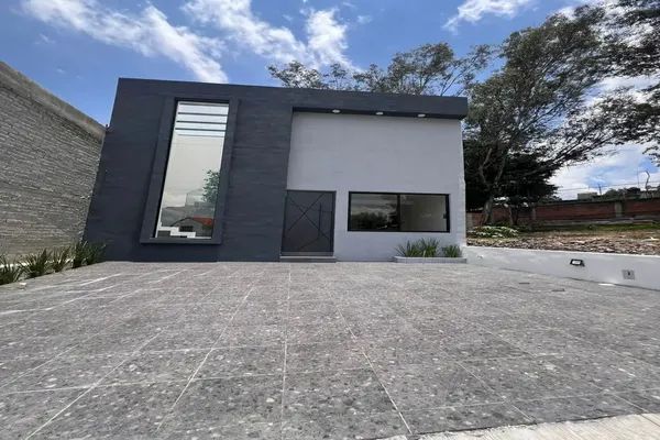 Foto de inmueble en flor del rio #75, Col. Loma de la Floresta C.P. 58085, Morelia