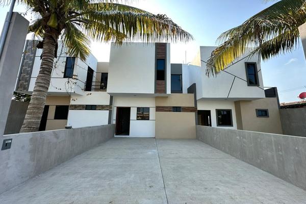Foto de inmueble en  , Col. Flores Magón C.P. 82190, Mazatlán