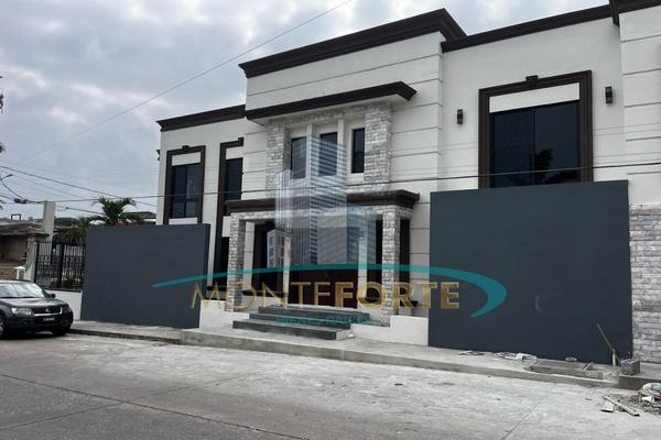 Foto de inmueble en  , Col. Flores C.P. 89220, Tampico