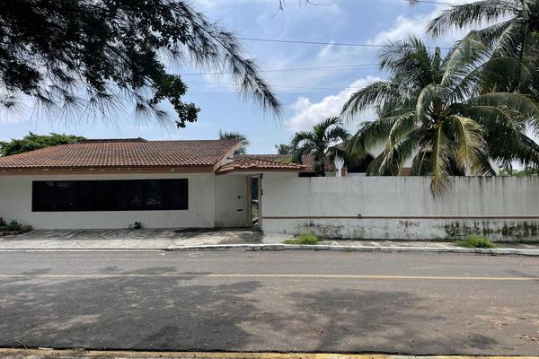 Foto de inmueble en  , Col. Floresta C.P. 91940, Veracruz