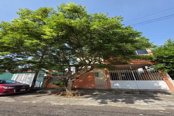 Foto de inmueble en  , Col. Floresta C.P. 91940, Veracruz