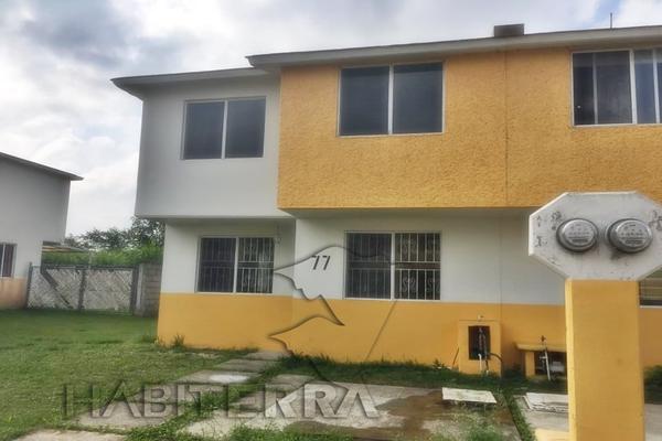 Foto de inmueble en FRAC. LEONARDO RODRIGUEZ ALCAINE, Col. Rodríguez Alcaide C.P. 92830, Tuxpan