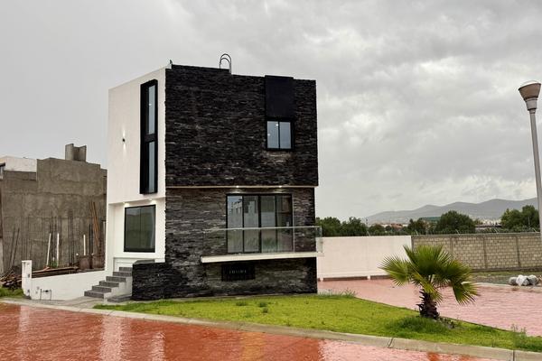 Foto de inmueble en Fraccionamiento Frailes, Col. Monte Carmelo C.P. 42039, Pachuca de Soto
