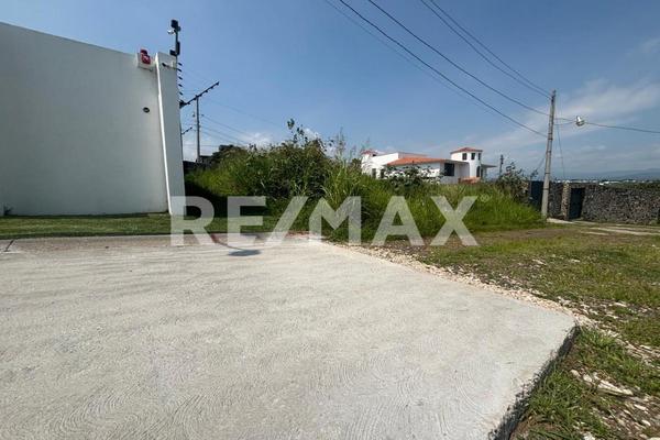 Foto de inmueble en Fraccionamiento Real de Oaxtepec, Col. Real de Oaxtepec C.P. 62738, Yautepec