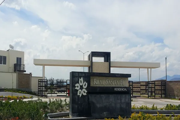 Foto de inmueble en FRACCIONAMIENTO SANTA FE, Col. Real Santa Fe C.P. 62794, Xochitepec