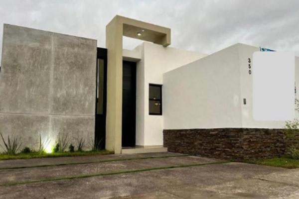 Foto de inmueble en Fraccionamiento Virreyes, Col. Colima Centro C.P. 28000, Colima