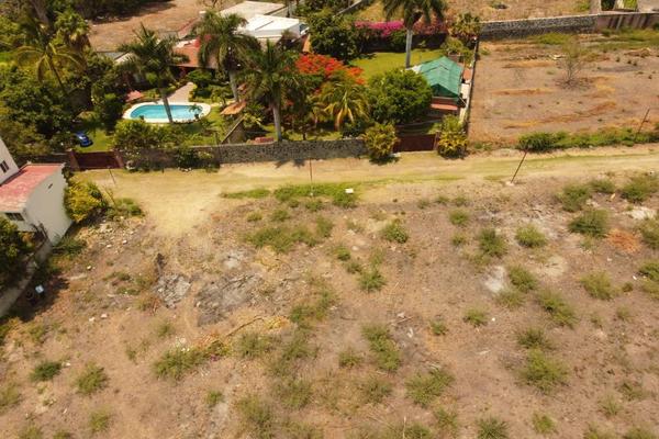 Foto de inmueble en Framboyan, Col. Chiconcuac C.P. 62795, Xochitepec