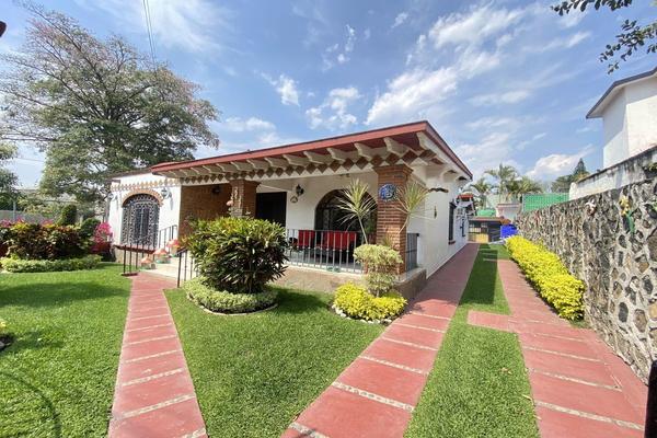 Foto de inmueble en Framboyanes, Col. Amates de Oaxtepec C.P. 62738, Yautepec