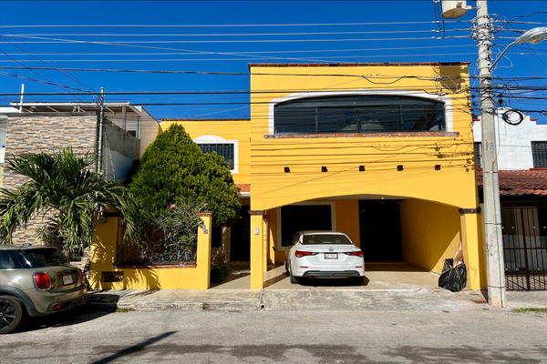 Foto de inmueble en , Col. Francisco de Montejo C.P. 97203, Mérida