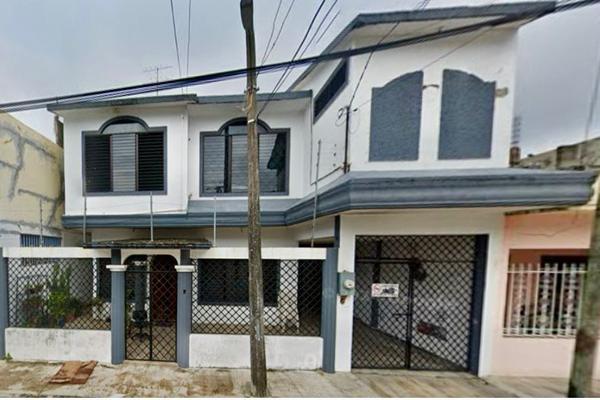 Foto de inmueble en Francisco I. Madero, Col. Morelos C.P. 86389, Comalcalco