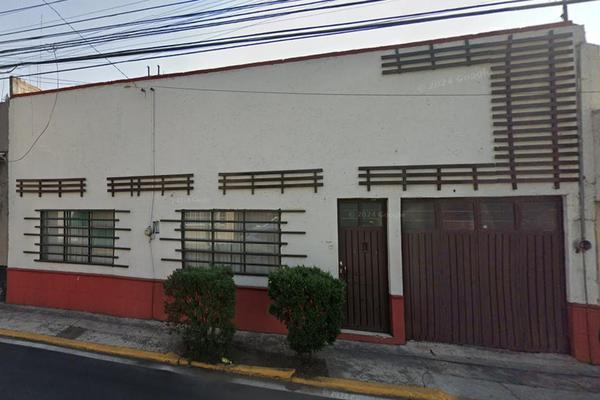 Foto de inmueble en , Col. Francisco Murguía El Ranchito C.P. 50130, Toluca