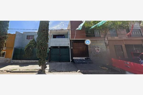 Foto de inmueble en FRANCISCO SANCHEZ TAGLE, Col. El Mirador C.P. 44370, Guadalajara