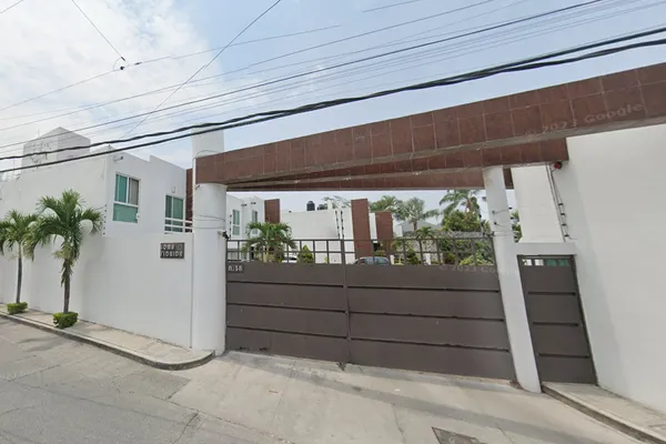 Foto de inmueble en Francisco Villa #38, Col. Lomas de Trujillo C.P. 62763, Emiliano Zapata