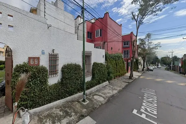 Foto de inmueble en Francisco Villa #69, Col. Miguel Hidalgo 2A Sección C.P. 14250, Tlalpan