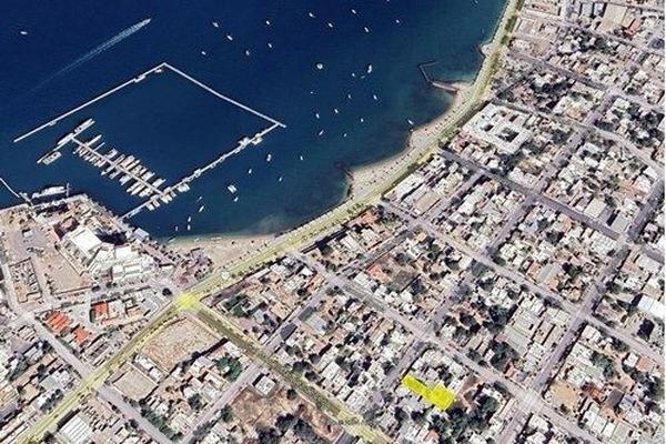 Foto de inmueble en FRANCISO I. MADERO ENTRE MARQUEZ DE LEÓN Y MANUEL PINEDA, Col. Zona Central C.P. 23000, La Paz