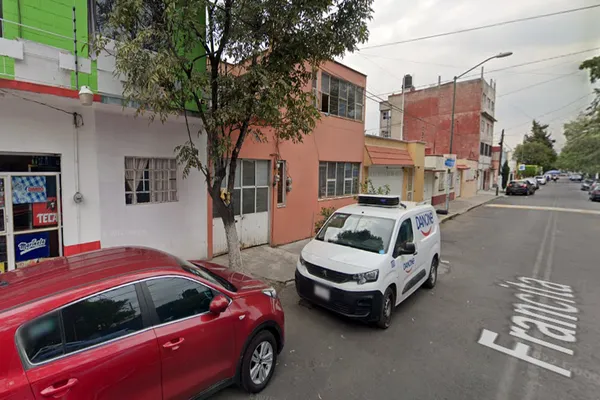 Foto de inmueble en FRANCITA #0, Col. Petrolera C.P. 02480, Azcapotzalco