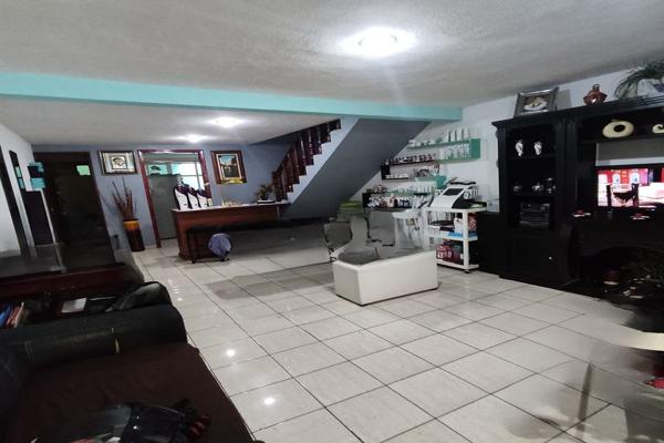 Foto de inmueble en Fray Jacobo Daciano, Col. Ejidal Ocolusen C.P. 58295, Morelia