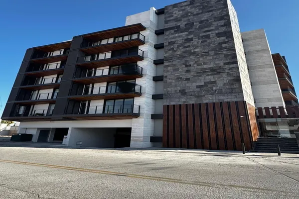 Foto de inmueble en Fresnos #100, Col. Residencial los Fresnos C.P. 27018, Torreón