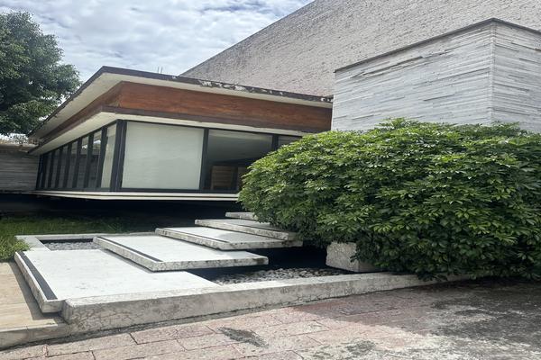 Foto de inmueble en Fuente de aguilas, Col. Lomas de Tecamachalco C.P. 53950, Naucalpan de Juárez