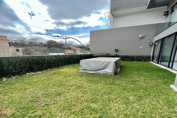 Foto de inmueble en Fuente de Pirámides, Col. Lomas de Tecamachalco C.P. 53950, Naucalpan de Juárez