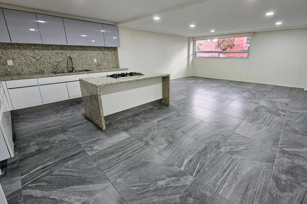 Foto de inmueble en Fuente de Platerias, Col. Lomas de Tecamachalco C.P. 53950, Naucalpan de Juárez