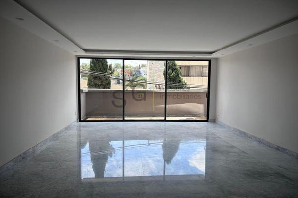 Foto de inmueble en Fuente de Prometeo #34, Col. Lomas de Tecamachalco C.P. 53950, Naucalpan de Juárez
