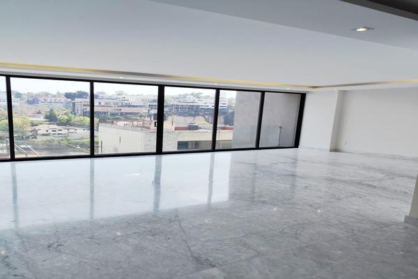 Foto de inmueble en Fuente de Prometeo, Col. Lomas de Tecamachalco C.P. 53950, Naucalpan de Juárez