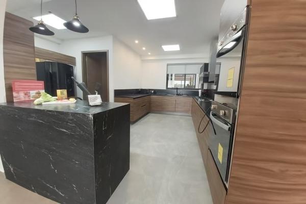 Foto de inmueble en Fuente de templaza, Col. Lomas de Tecamachalco C.P. 53950, Naucalpan de Juárez