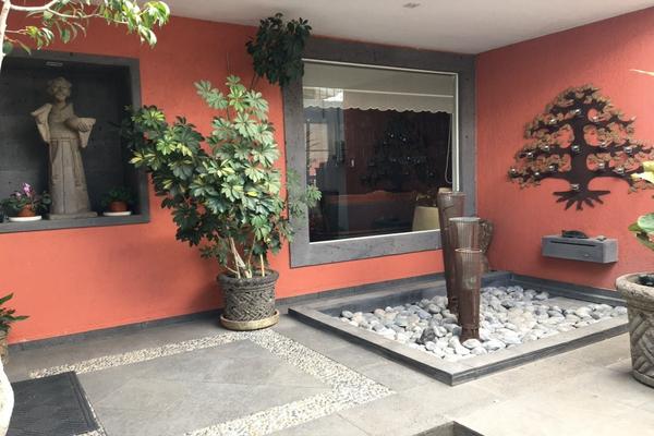 Foto de inmueble en Fuente de Trevi, Col. Lomas de Tecamachalco C.P. 53950, Naucalpan de Juárez