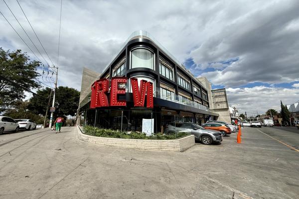 Foto de inmueble en Fuente de Trevi, Col. Lomas de Tecamachalco C.P. 53950, Naucalpan de Juárez