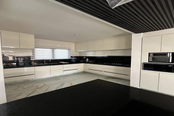 Foto de inmueble en Fuente, Col. Valle Esmeralda C.P. 45138, Zapopan