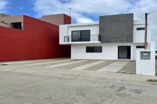 Foto de inmueble en Galaxia #68, Col. Pórticos de San Antonio C.P. 22666, Tijuana