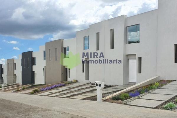 Foto de inmueble en  , Col. Galaxia Tarímbaro I C.P. 58880, Tarímbaro