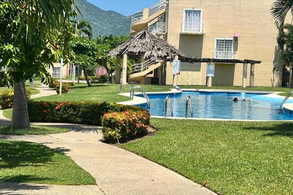 Foto de inmueble en Gaviotas, Col. Llano Largo C.P. 39906, Acapulco de Juárez