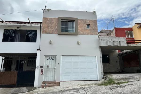 Foto de inmueble en Genaro Murillo, Col. Diego Rivera C.P. 58219, Morelia