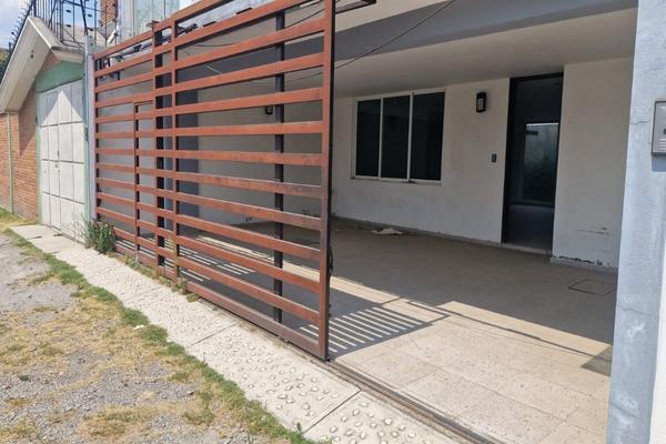 Foto de inmueble en General Abelarlo Rodriguez, Col. Capultitlán C.P. 50260, Toluca