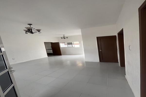 Foto de inmueble en Gral. Joaquín Amaro, Col. Lomas del Huizachal C.P. 53840, Naucalpan de Juárez