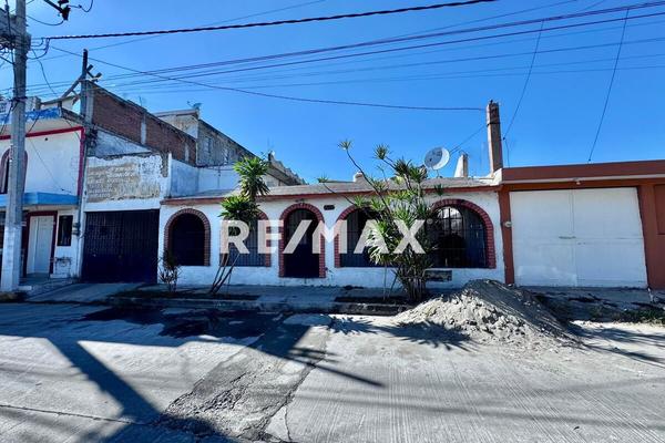 Foto de inmueble en General Miguel Negrete, Col. López Mateos C.P. 82140, Mazatlán