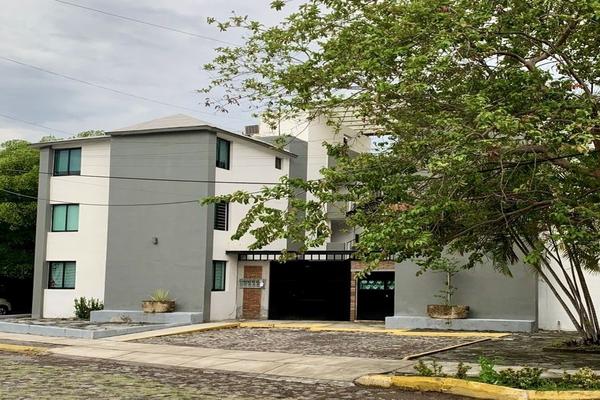 Foto de inmueble en Gral Silverio Nuñez, Col. Jardines Vista Hermosa C.P. 28017, Colima