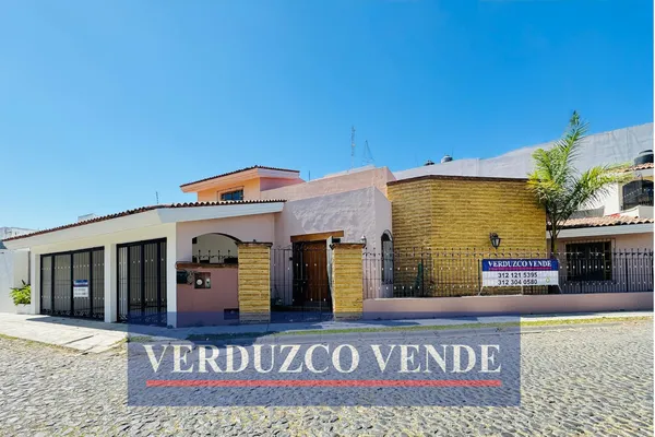 Foto de inmueble en Genoveva Sanchez #1900, Col. Lomas Verdes C.P. 28017, Colima