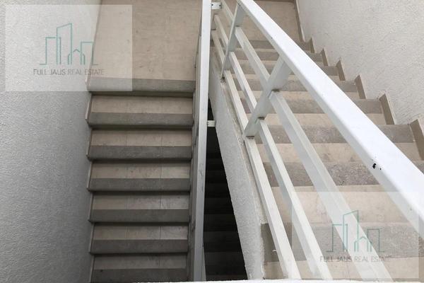 Foto de inmueble en  , Col. Gil y Sáenz (El Águila) C.P. 86080, Centro