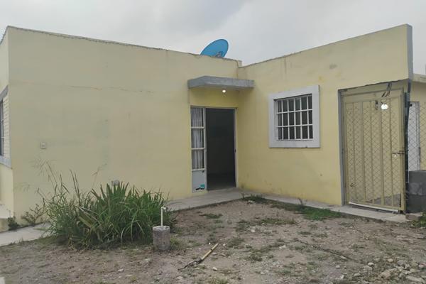 Foto de inmueble en Girasoles 126 Col. Bosques del Seminario. Juarez, NL, Col. Paraje Juárez C.P. 67265, Juárez