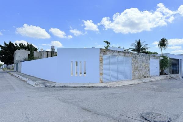 Foto de inmueble en  , Col. Girasoles de Opichen C.P. 97249, Mérida