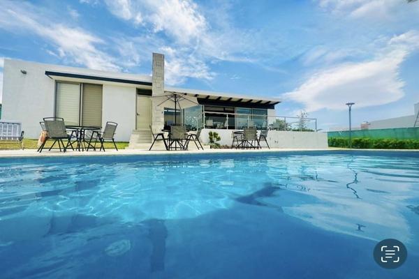 Foto de inmueble en Gladeola, Col. Villa Corona Centro C.P. 45730, Villa Corona